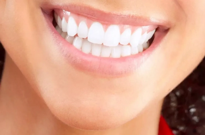 Все о прикусе: какой он бывает, почему важно за ним следить и как лечить неправильно выросшие зубы