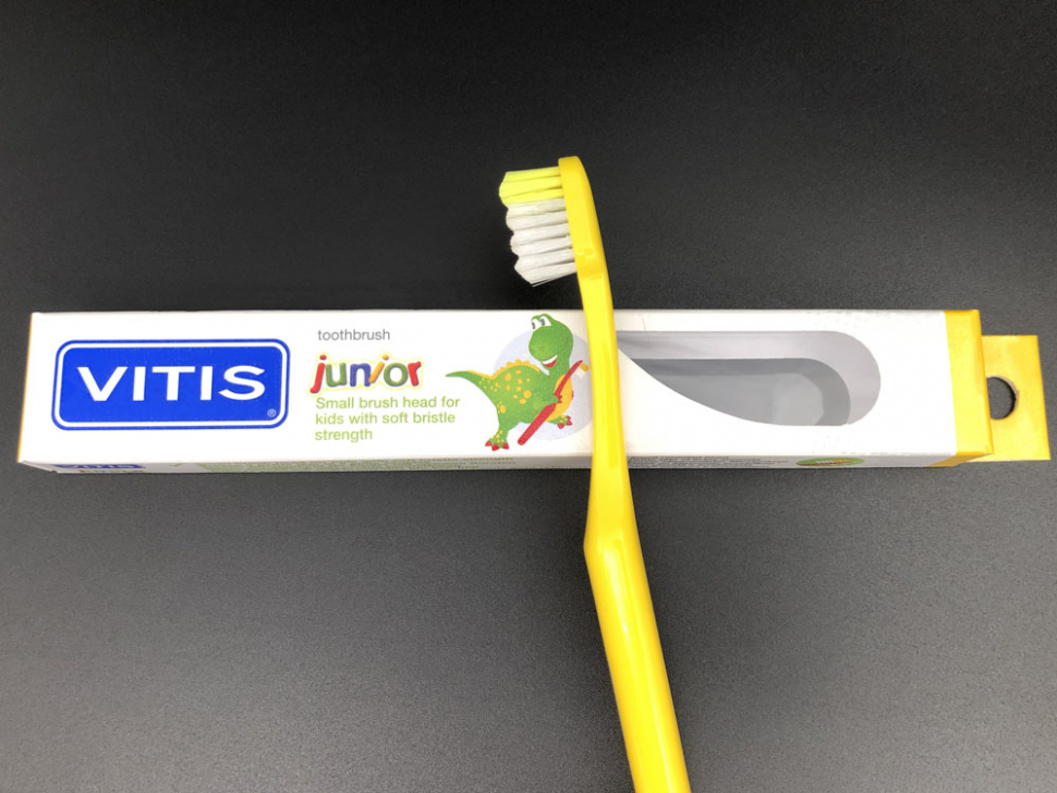 Зубная щетка VITIS Junior, 3+