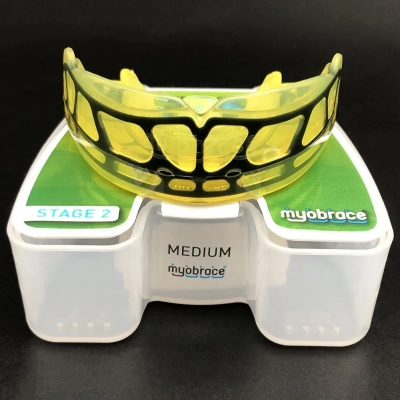 Трейнер Myobrace i-3 MEDIUM с каркасом желтый